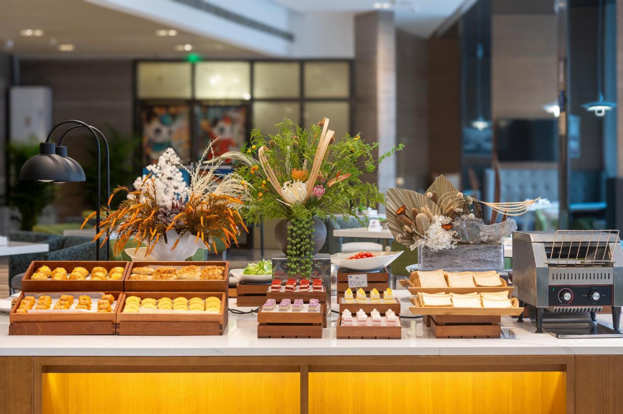 Holiday Inn Express Chengdu West Gate By Ihg Exterior foto